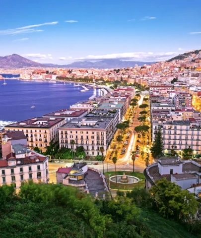 Napoli’nin Nesi Meşhur: İkonik Lezzetler ve Kültürel Hazineler