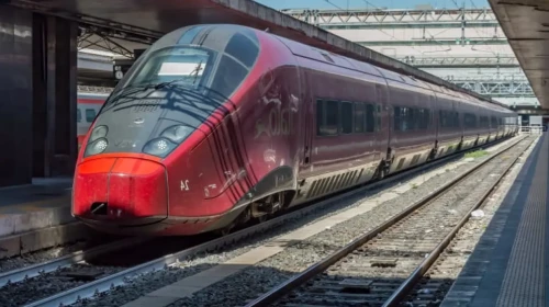 Napoli Roma Arası Tren Kaç Saat: Hızlı Tren ve Normal Tren Süreleri